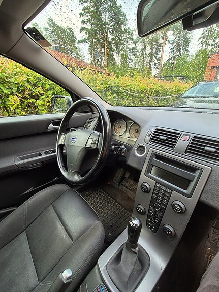 Volvo V50 2 of 6
