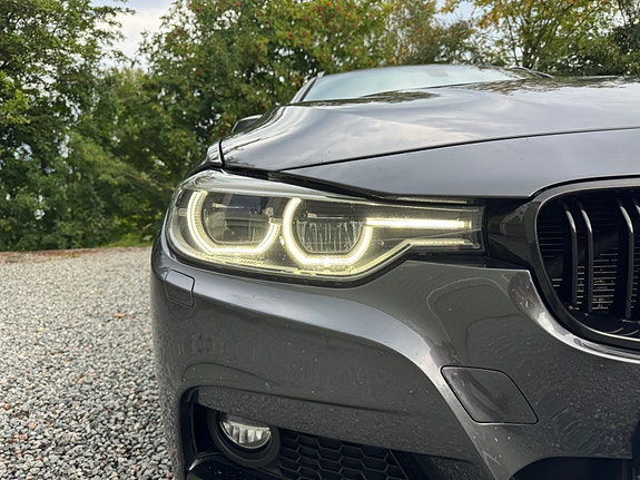 BMW 320d 4 of 17