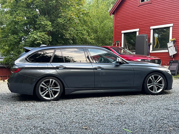BMW 320d 5 of 17