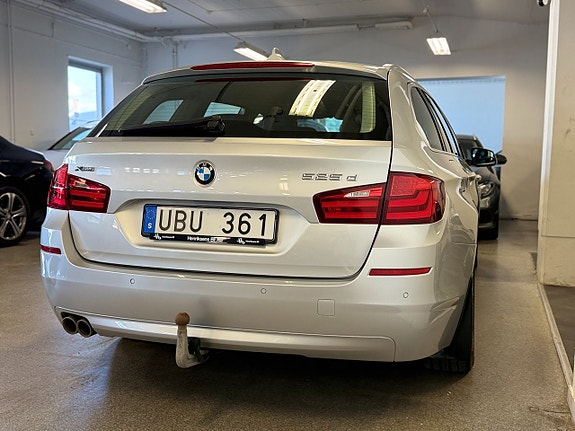 BMW 525d 9 of 16