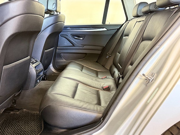 BMW 525d 15 of 16