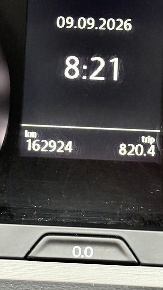 Volkswagen Golf VII 5 of 9