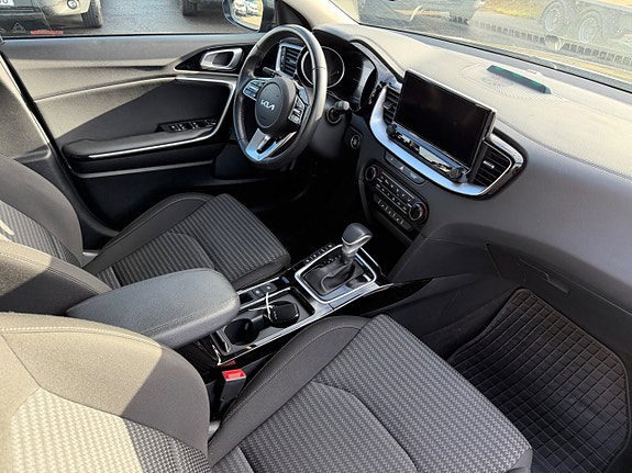 Kia Ceed 8 of 10