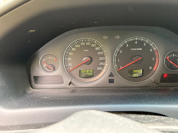Volvo V70 6 of 7