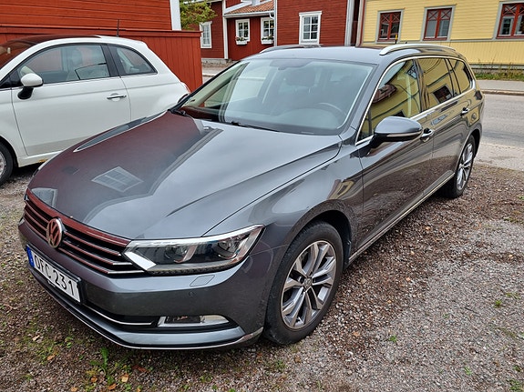 Volkswagen Passat 9 of 10