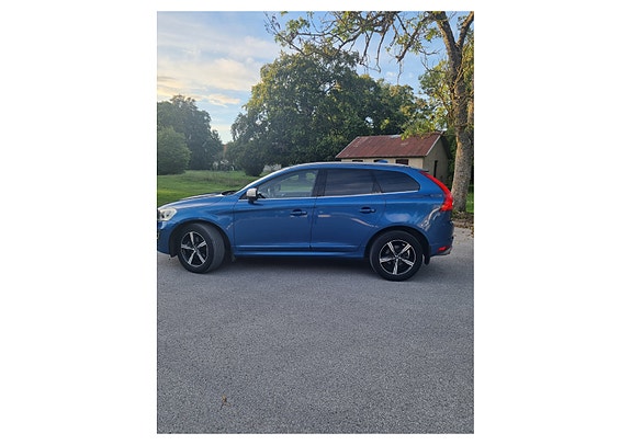 Volvo XC60 4 of 12