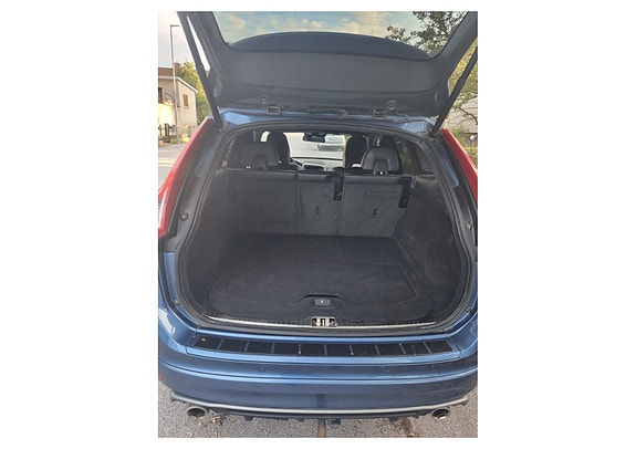 Volvo XC60 9 of 12