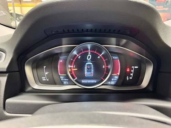 Volvo XC70 11 of 13