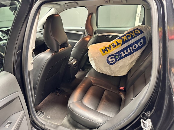 Volvo XC70 10 of 13