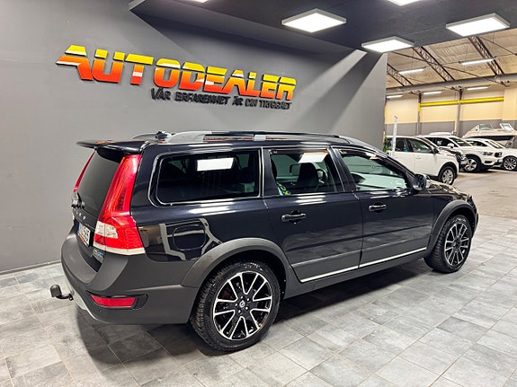Volvo XC70 5 of 13