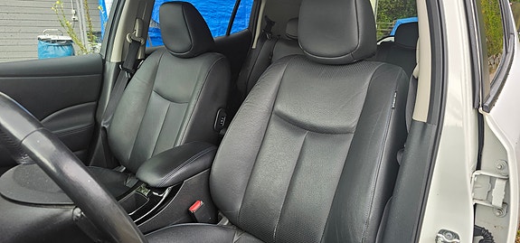 Nissan Leaf 8 of 8