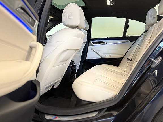 BMW 530e 19 of 20