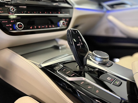 BMW 530e 18 of 20