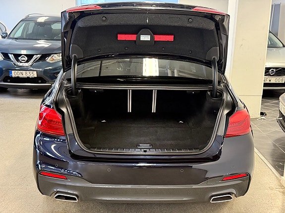 BMW 530e 9 of 20