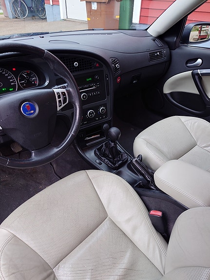 Saab 9-5 8 of 12