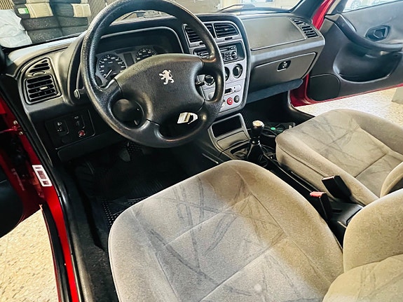 Peugeot 306 12 of 18