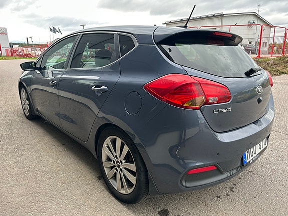 Kia Ceed 4 of 10