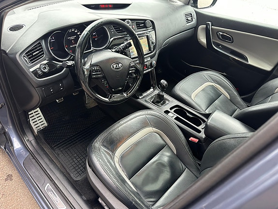 Kia Ceed 7 of 10