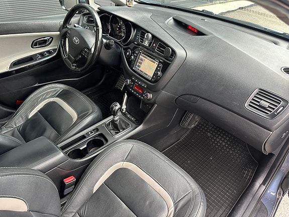 Kia Ceed 6 of 10