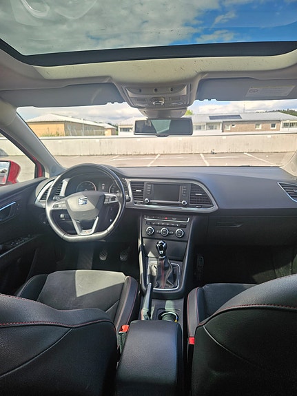 Seat Leon 3 of 4