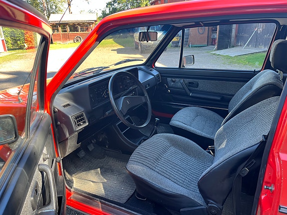 Volkswagen Golf I 2 of 4