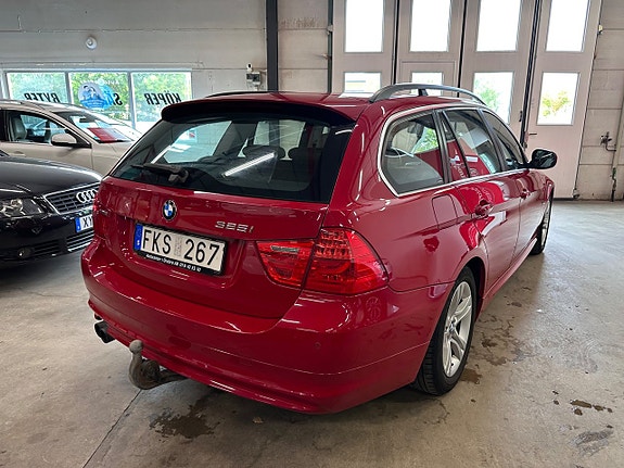 BMW 325i 4 of 7