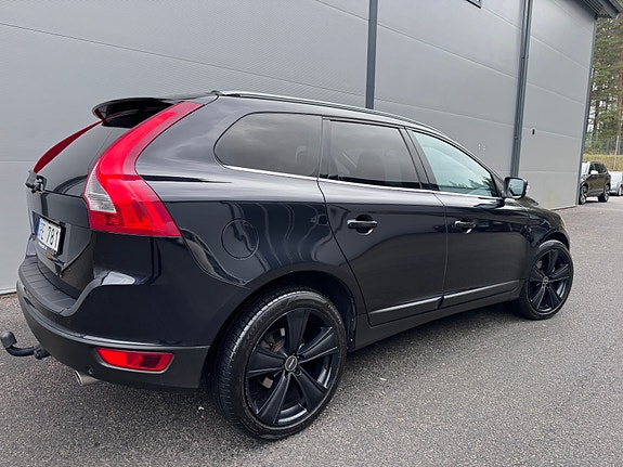 Volvo XC60 9 of 9