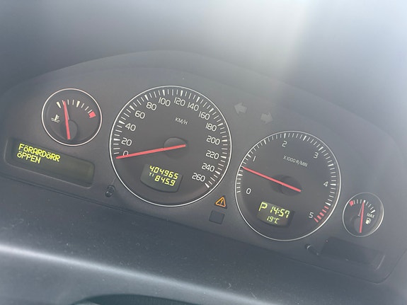 Volvo XC70 12 of 16