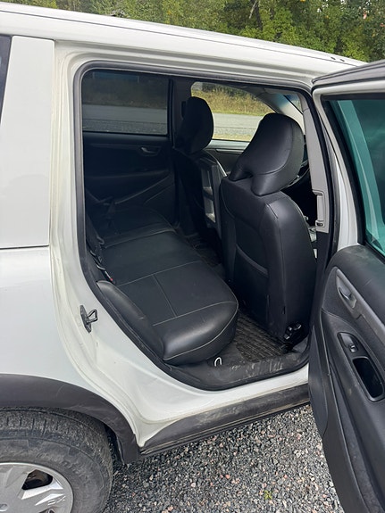 Volvo XC70 6 of 16