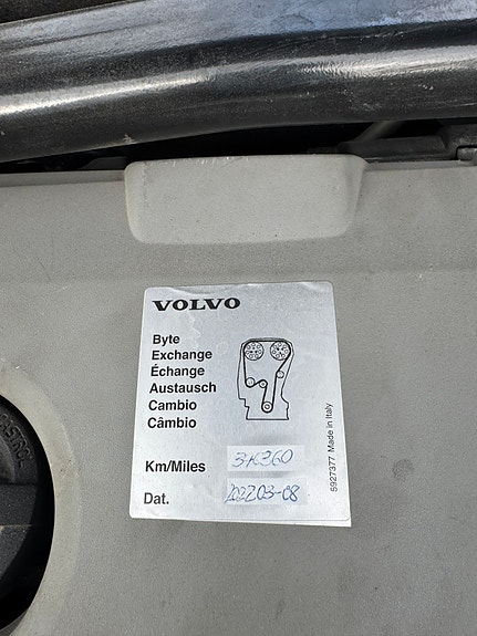Volvo XC70 13 of 16