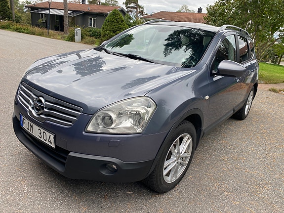 Nissan Qashqai+2 2 of 25