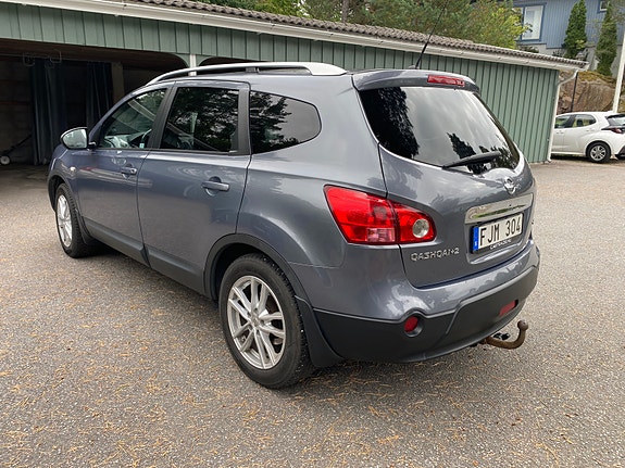 Nissan Qashqai+2 4 of 25