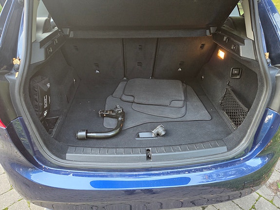 BMW 218i 7 of 13