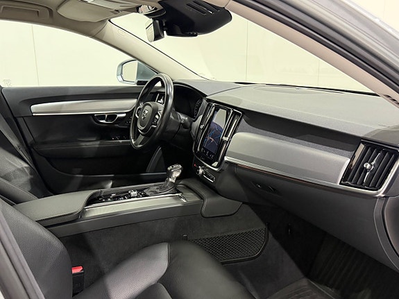 Volvo V90 13 of 23
