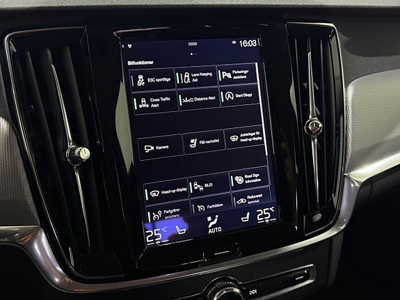 Volvo V90 19 of 23