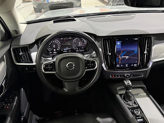 Volvo V90 9 of 23