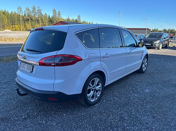 Ford S-MAX 4 of 6