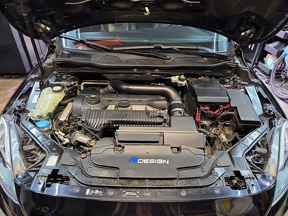 Volvo V40 6 of 9