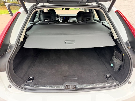 Volvo V90 28 of 30