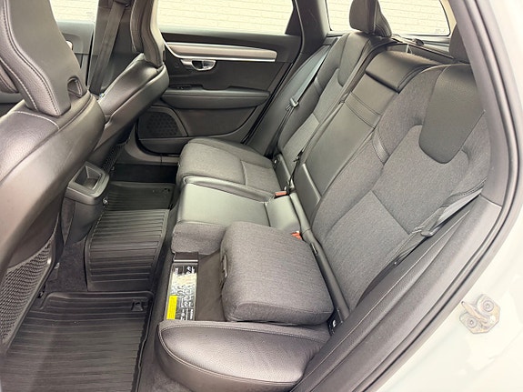 Volvo V90 15 of 30