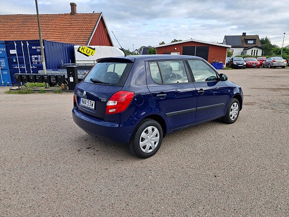 Skoda Fabia 2 of 7