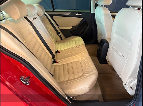Volkswagen Jetta 14 of 15