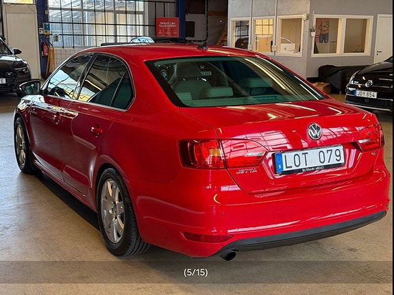 Volkswagen Jetta 7 of 15