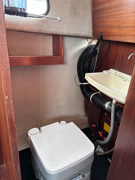 Albin 25 Deluxe "Maja" – Perkins M50, mycket utrustning 13 of 17