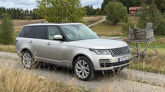 Land Rover Range Rover 2 of 10
