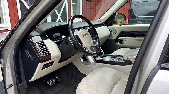 Land Rover Range Rover 9 of 10