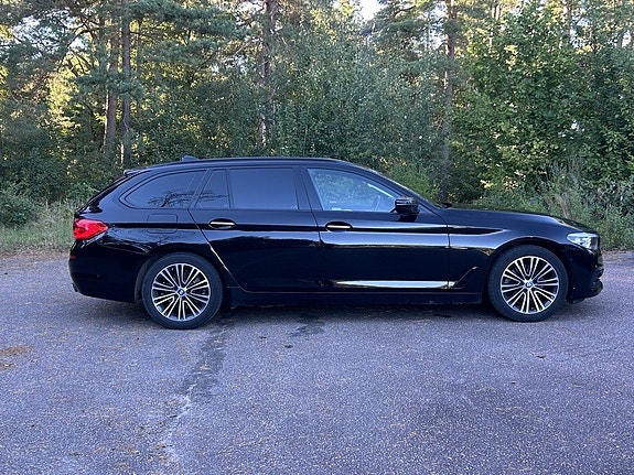 BMW 520d 2 of 21