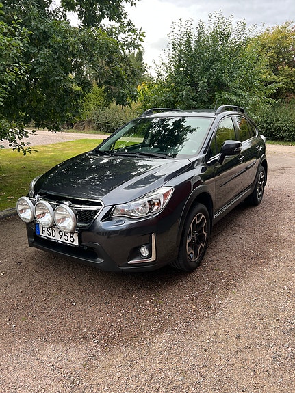 Subaru XV 2 of 4