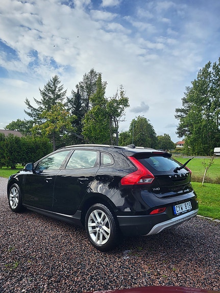 Volvo V40 Cross Country 5 of 10