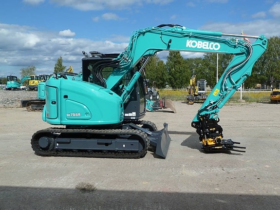 Kobelco SK75SR-7 12 of 13